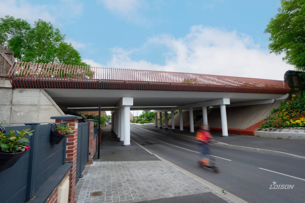 Aménagement d'un pont - Lauwin-Planque Garde-corps et habillage métallique sur-mesure du pont de Lauwin-Planque par Loison