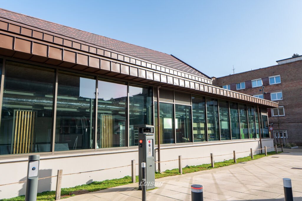 menuiserie exterieure aluminium facade vitree halles des soeurs blanches dunkerque