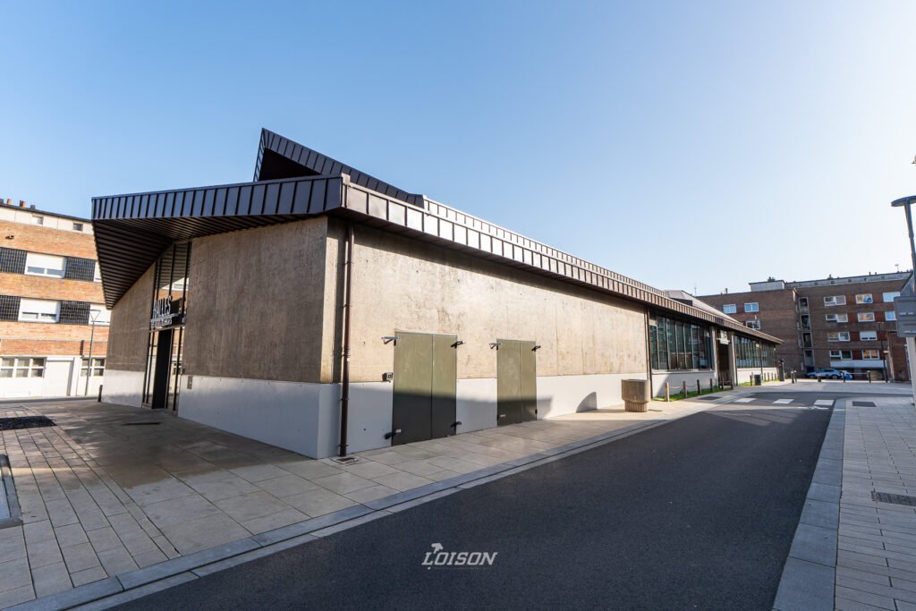 menuiserie exterieure aluminium facade vitree halles des soeurs blanches dunkerque