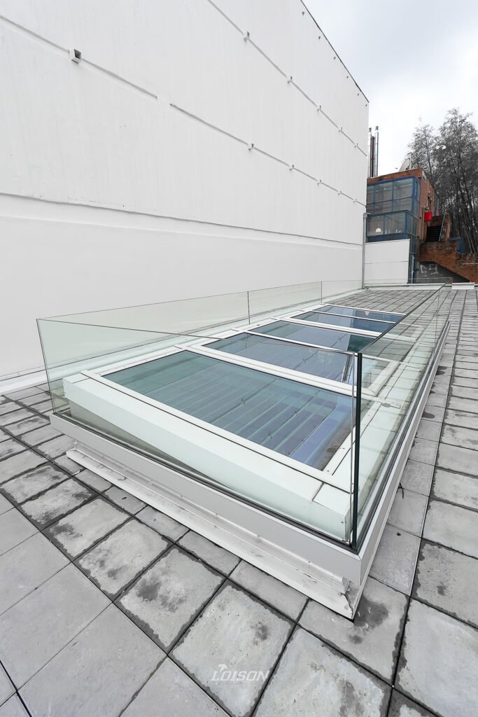 verriere toiture menuiserie aluminium haute performance loison la rose des vents